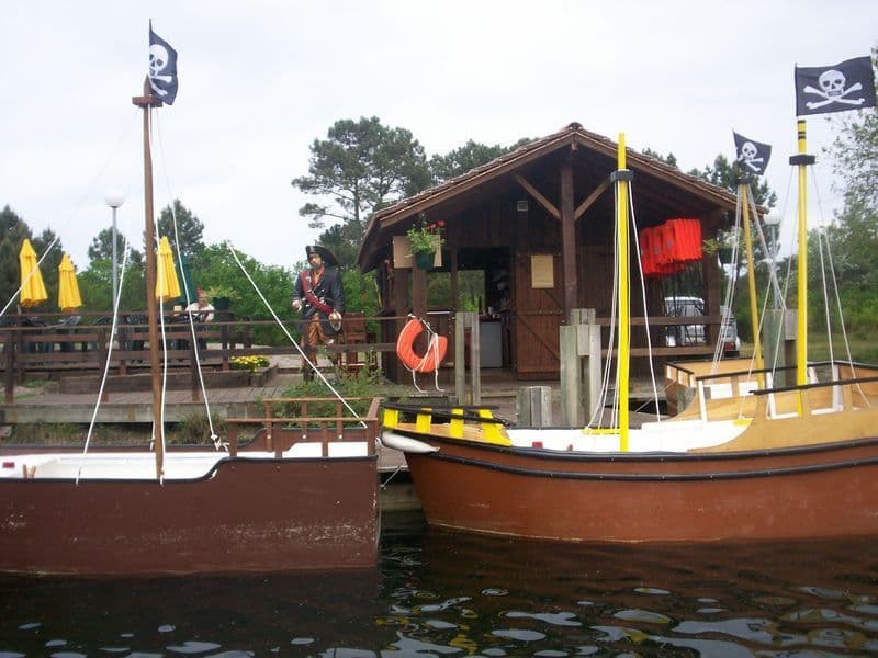 Mini-Port Pirate - ©