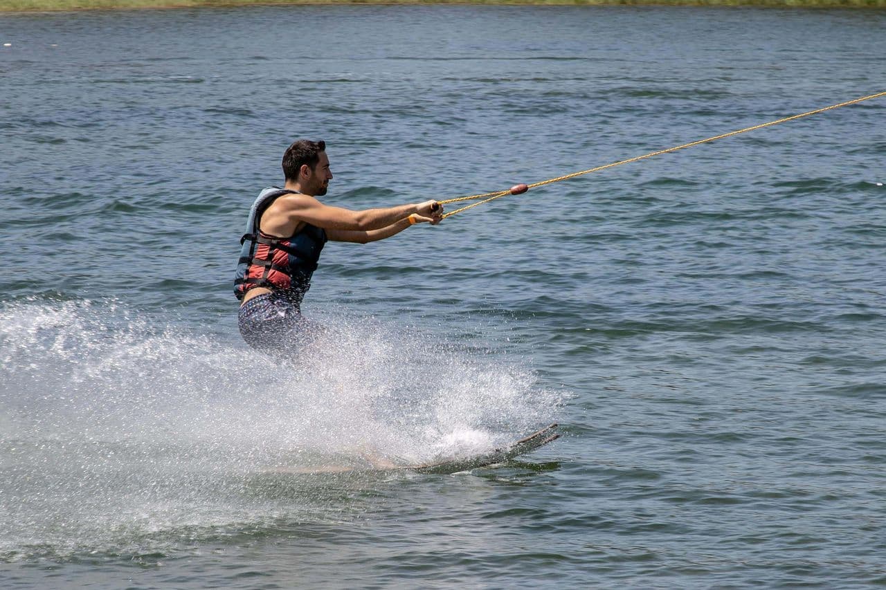 Ski nautique et wakeboard au lac de Gérardmer